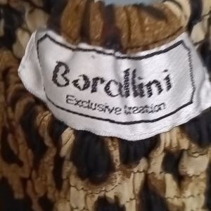 Borcellini animal print long sleeve stretchy blouse Size 1X
